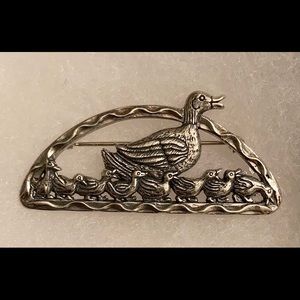 Shreve Crump Low Make Way for Ducklings Sterling Pin Boston Hand Hammer NEW Box